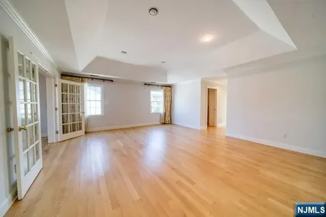 270 Marietta Street Englewood Cliffs NJ 07632