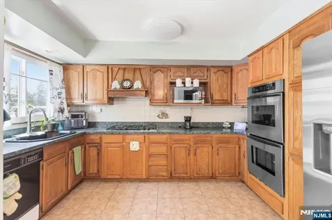 62-64 Front Street Paterson NJ 07522