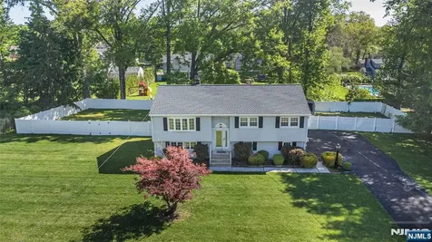 6 Beaumont Place Hanover Township NJ 07981