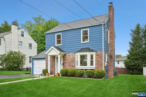 93 Prospect Street Verona NJ 07044