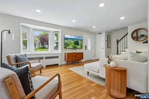 93 Prospect Street Verona NJ 07044