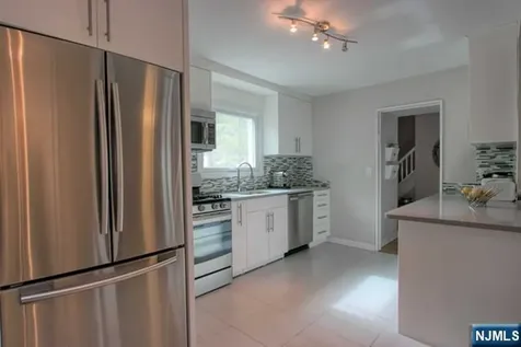 59 Buff Road Tenafly NJ 07670