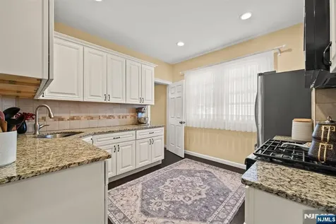 180 Hadley Avenue Clifton NJ 07011