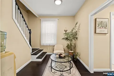 180 Hadley Avenue Clifton NJ 07011