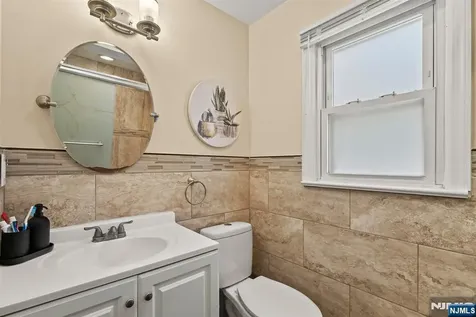 180 Hadley Avenue Clifton NJ 07011