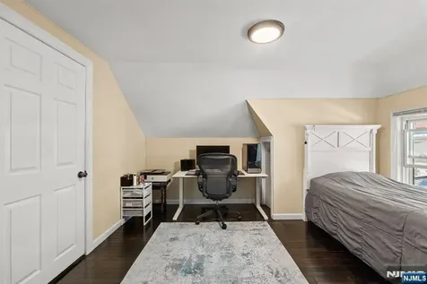 180 Hadley Avenue Clifton NJ 07011