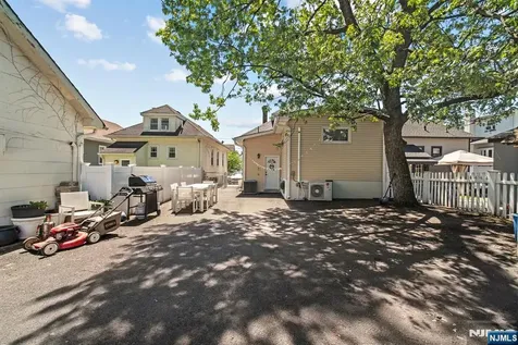 180 Hadley Avenue Clifton NJ 07011