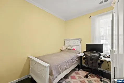 180 Hadley Avenue Clifton NJ 07011