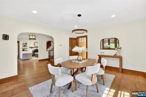 184 Old Short Hills Road Millburn NJ 07078