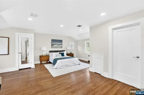 184 Old Short Hills Road Millburn NJ 07078