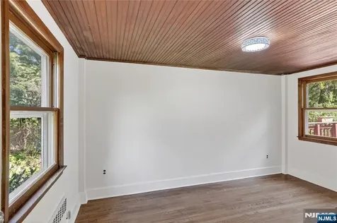 184 Old Short Hills Road Millburn NJ 07078
