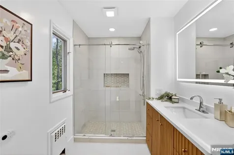 184 Old Short Hills Road Millburn NJ 07078