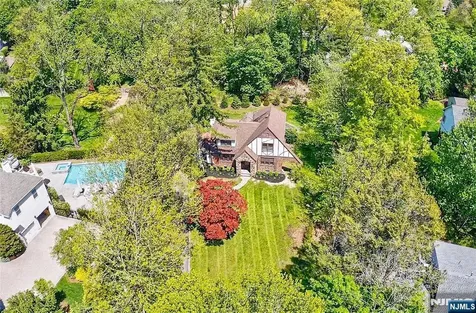 184 Old Short Hills Road Millburn NJ 07078