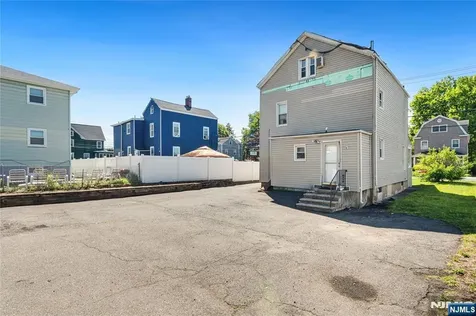223 Montgomery Street Bloomfield NJ 07003