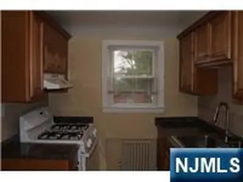 62 Reid Avenue Bergenfield NJ 07621