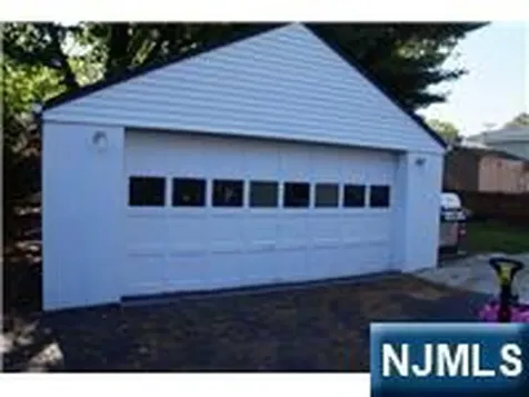 62 Reid Avenue Bergenfield NJ 07621