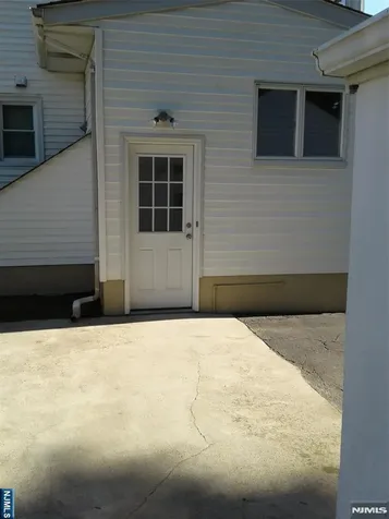 62 Reid Avenue Bergenfield NJ 07621