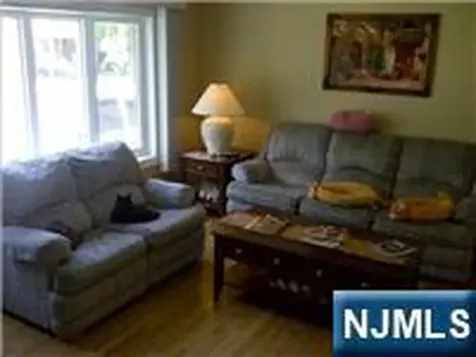 62 Reid Avenue Bergenfield NJ 07621