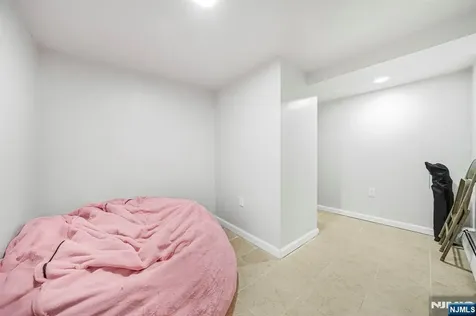 418 10th Street Newark NJ 07103