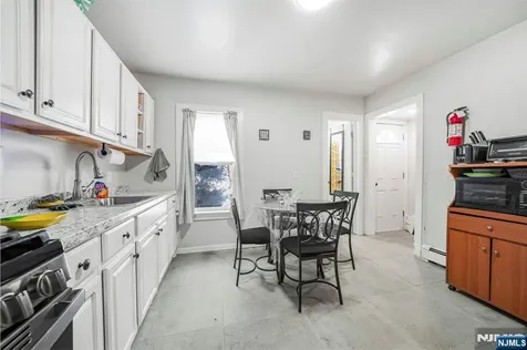 418 10th Street Newark NJ 07103