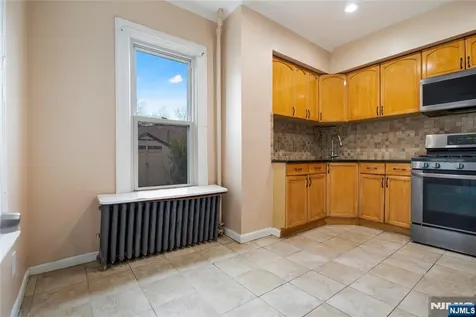 137 Central Avenue Hackensack NJ 07601
