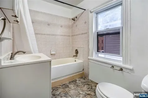 137 Central Avenue Hackensack NJ 07601