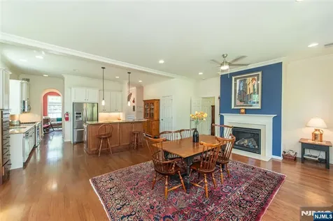 2 Harrison Way Mount Arlington Boro NJ 07856