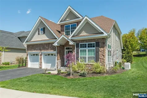 2 Harrison Way Mount Arlington Boro NJ 07856