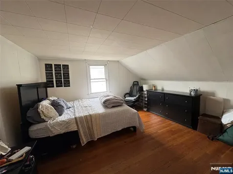 40 Sylvan Avenue Bergenfield NJ 07621