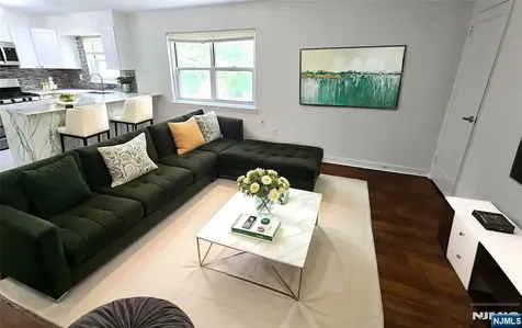 465 Maple Hill Drive Hackensack NJ 07601