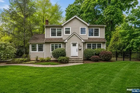 63 Park Avenue Wyckoff NJ 07481