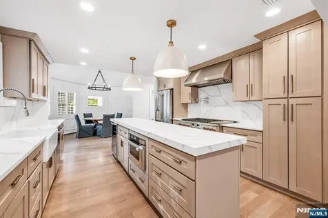 63 Park Avenue Wyckoff NJ 07481