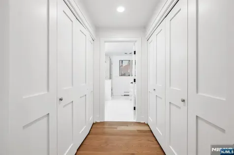 63 Park Avenue Wyckoff NJ 07481