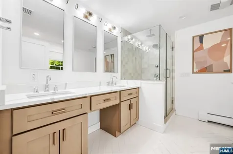 63 Park Avenue Wyckoff NJ 07481