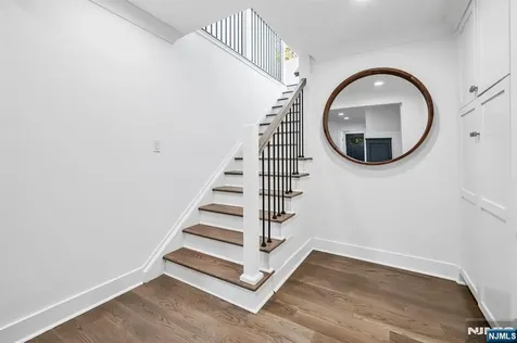 63 Park Avenue Wyckoff NJ 07481