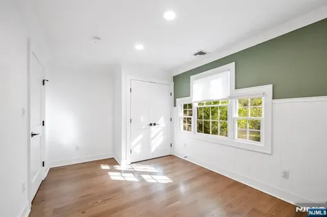 63 Park Avenue Wyckoff NJ 07481