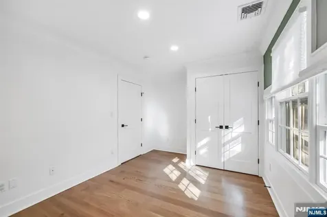 63 Park Avenue Wyckoff NJ 07481