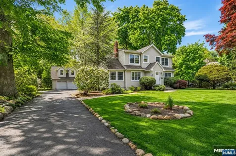 63 Park Avenue Wyckoff NJ 07481