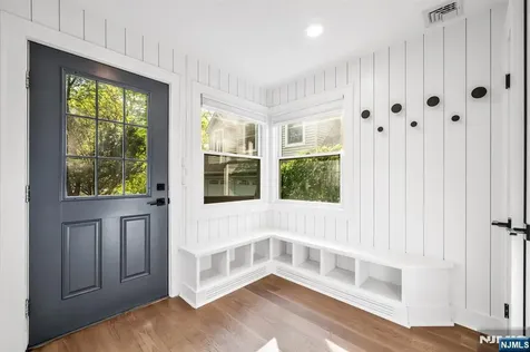 63 Park Avenue Wyckoff NJ 07481