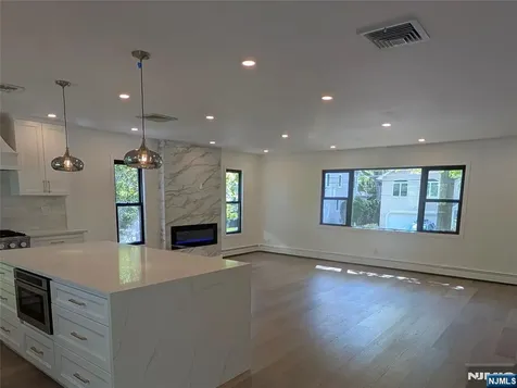 68 5th Street Cresskill NJ 07626