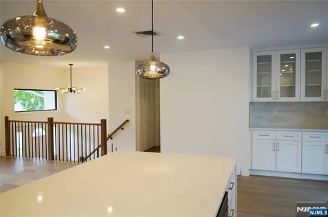 68 5th Street Cresskill NJ 07626
