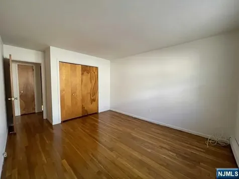 1542 10th Street Fort Lee NJ 07024