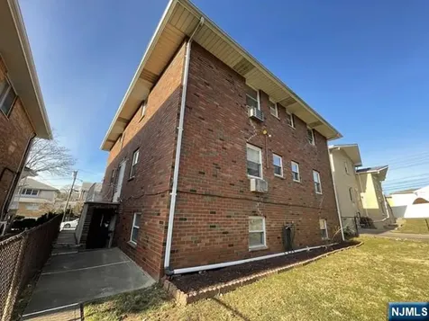1542 10th Street Fort Lee NJ 07024