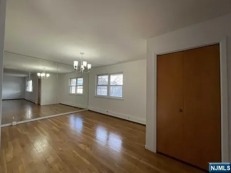 1542 10th Street Fort Lee NJ 07024