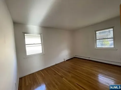 1542 10th Street Fort Lee NJ 07024