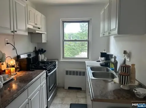 1480 Terrace Teaneck NJ 07666