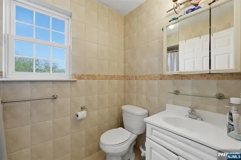 141 Schuyler Avenue Newark NJ 07112