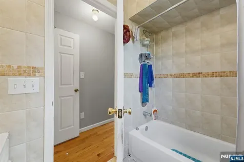 141 Schuyler Avenue Newark NJ 07112