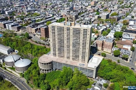 6600 Jfk Boulevard E West New York NJ 07093