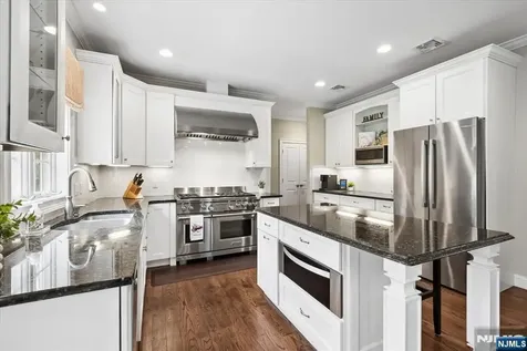 8 Forest Drive Mendham Borough NJ 07945